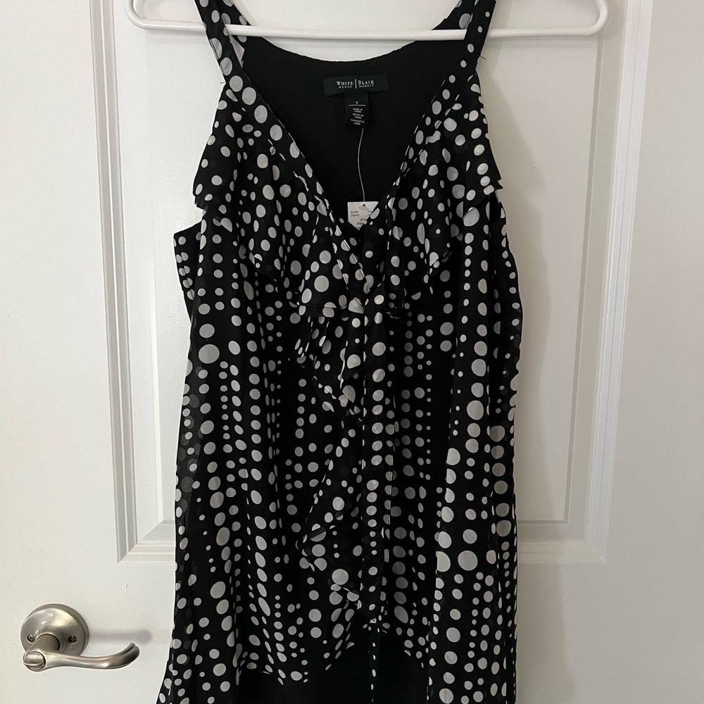 White House black market top size Small